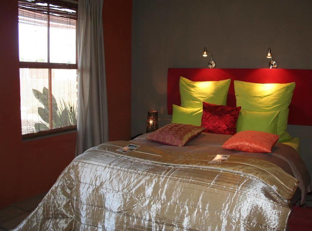 Lemon 3 Lodge Guesthouse Kirkwood Buitenkant foto
