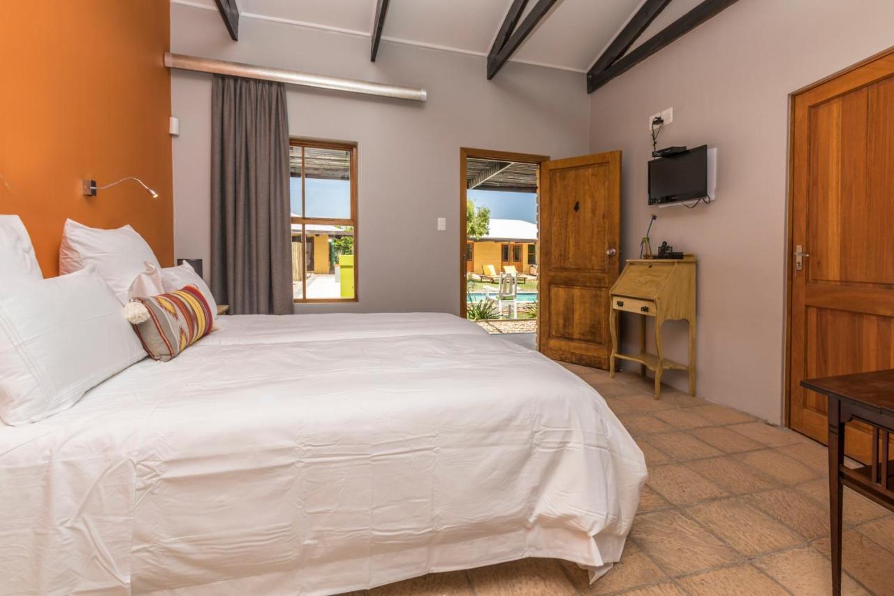 Lemon 3 Lodge Guesthouse Kirkwood Buitenkant foto